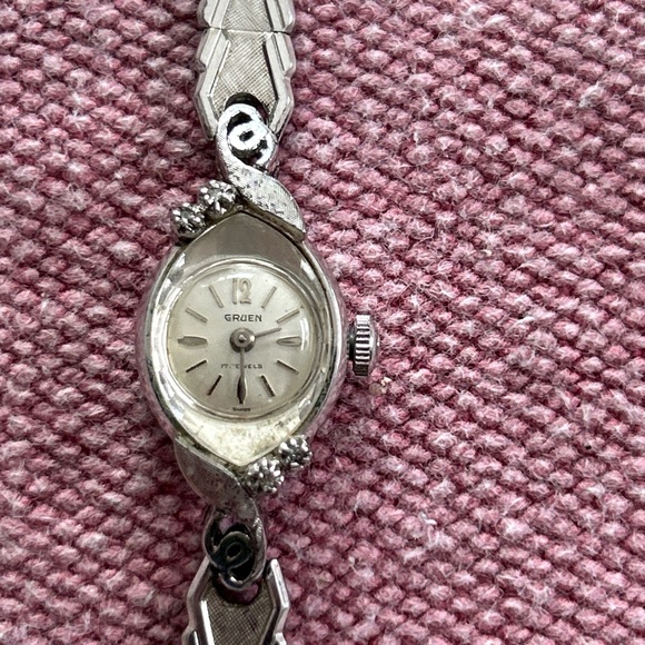 Vintage Gruen Women\'s Watch 17 Jewels Swiss 10k RGP with Diamond Accents Works